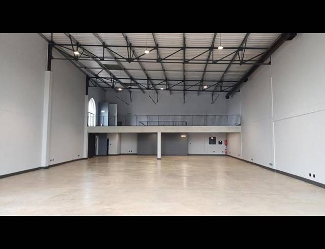 BUSINESS PROPERTY TO RENT IN ROOIHUISKRAAL NORTH